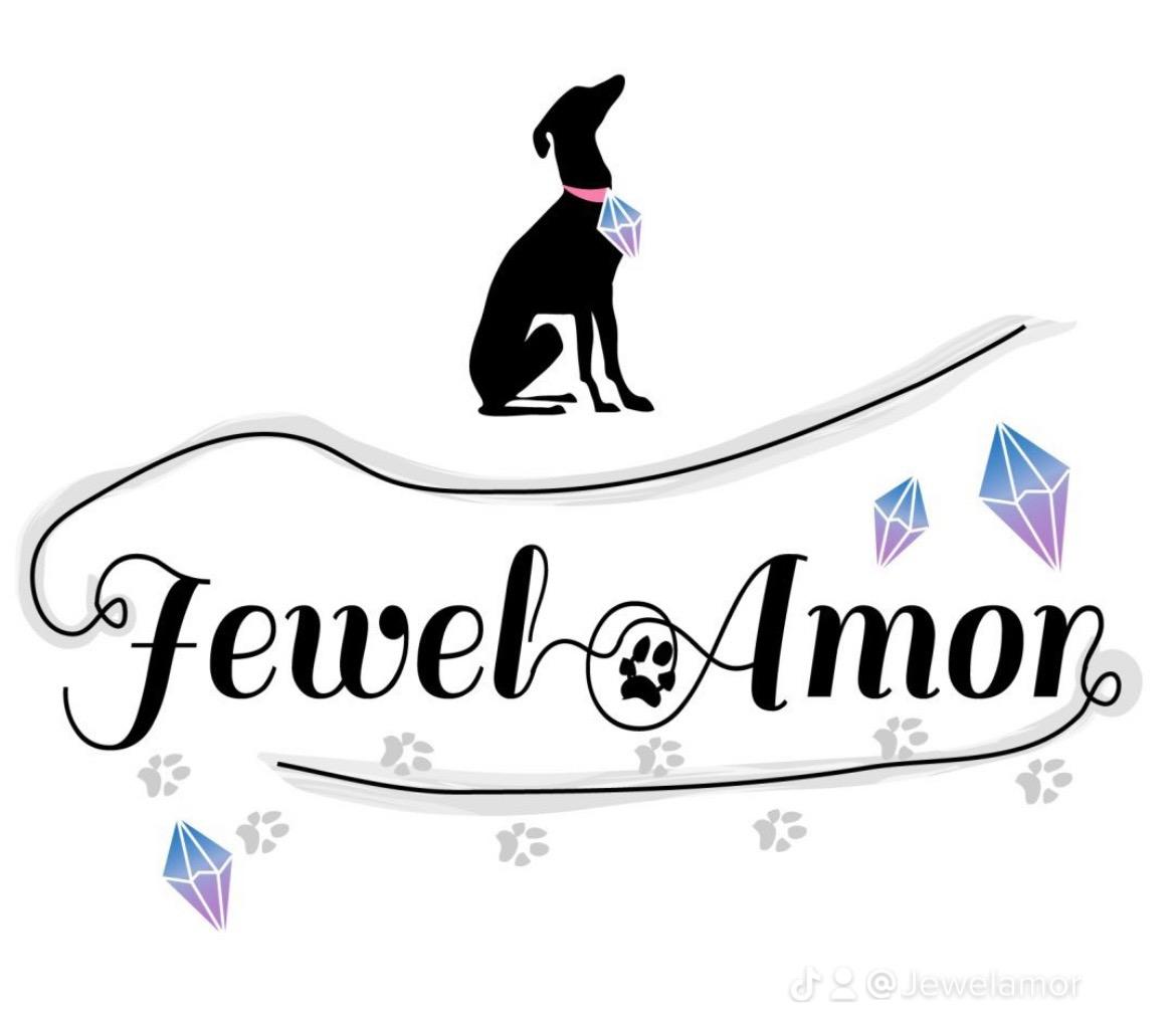 イタグレ服のjewel amor（ジュエルアモアー）です。 宝石のように上品でスタイリッシュに、そして全てに愛を込めて♥️をコンセプトにお洋服を作成しております。  宝石を纏ったような首輪も作成しております。実際に見て頂いて感動して頂けるような商品を作っていきたいと思っております。飼い主様や愛犬にとって特別な1着が見つかりますように✨️  Instagram  @jewelamor_